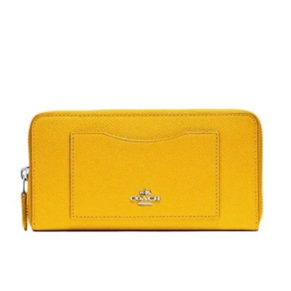 NWT Coach Leather Wallet